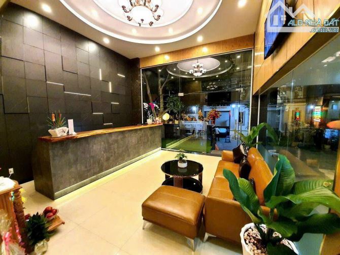 Bán gấp khách sạn đẹp đường Cửu Long , Tân Bình , 12x20m , hầm 7 tầng st , giá 60 tỷ - 2