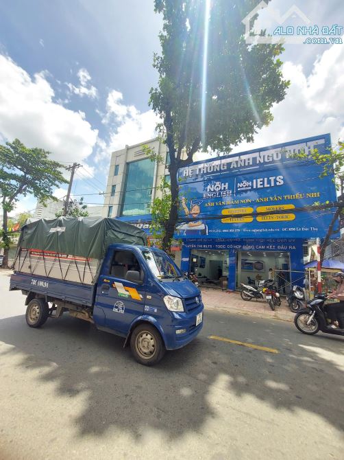 Hơn 80tr/m2 MBKD 100m2 ngang 5.5 Bán đất tặng Nhà C4 Mặt tiền đường P17 Gò Vấp - 2