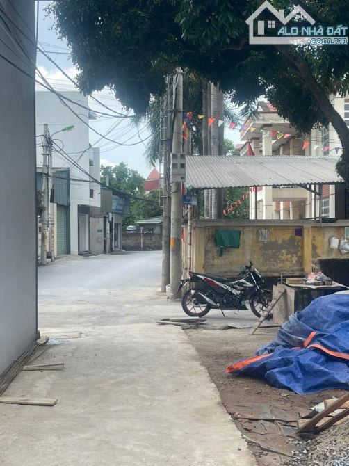 Nhà 3 tầng 51m Biên Giang Hà Đông hại mặt tiền giá 4,4 tỷ - 2