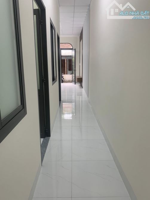 Bán nhà cấp 4 Hẻm thông Nguyễn Thái Học – Hoàng Văn Thụ DT 60m2 giá 2ty450 - 2