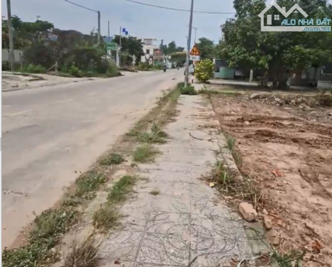 Cực Hiếm Ngày Mặt Tiền Đường Gần Dự Án Đường Ven Biển Phục Vụ APEC Sẵn Sổ - 2