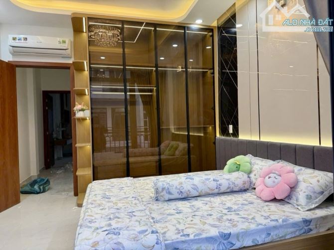 Siêu phẩm mặt tiền kinh doanh Hai xe tải chánh nhau 52m 4 tầng nhỉnh 7 Tỷ - 2
