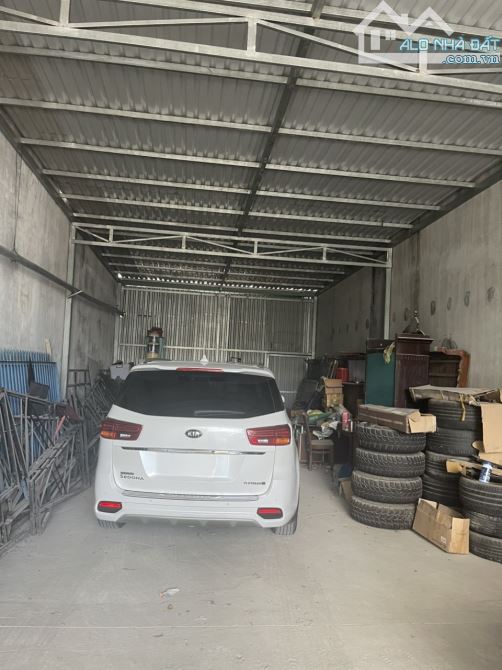 bán nhà nát 115 m2, vị trí đẹp hẻm xe hơi quận 7 - 2