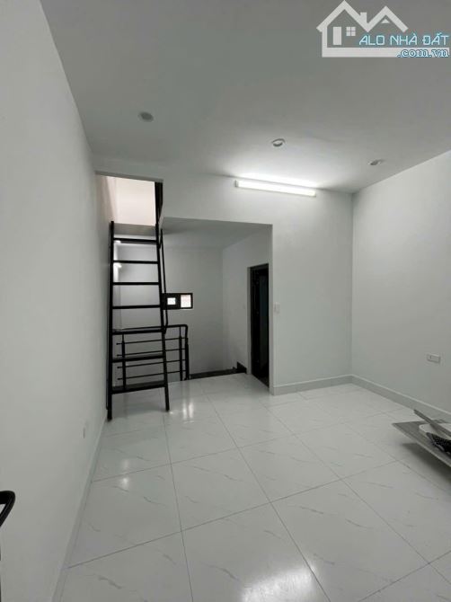 BÁN NHÀ XEN KẸT Ngõ 192 LÊ TRỌNG TẤN - NHÀ ĐẸP VỀ Ở NGAY - Ô TÔ ĐỖ GẦN - 2