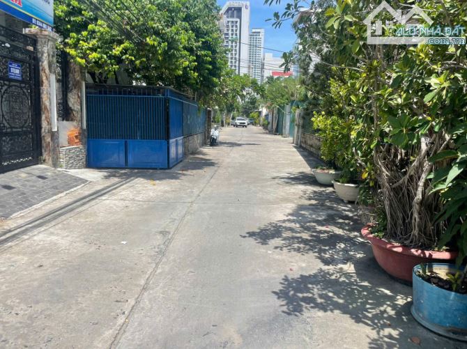 BÁN NHÀ CẤP 4 ĐƯỜNG DƯƠNG HIẾN QUYỀN BA LÀNG GẦN BIỂN  , TP NHA TRANG GIÁ 7,880 TỶ - 2