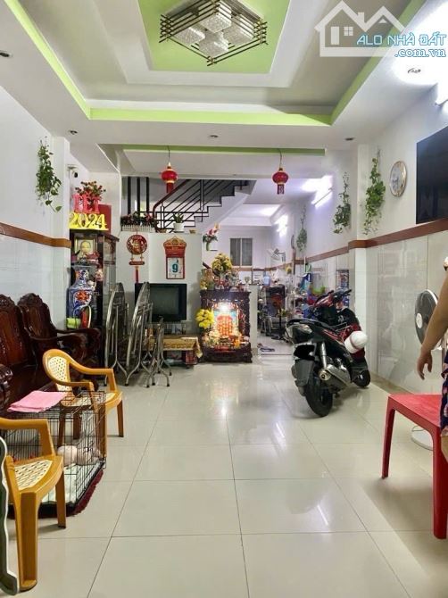 BÁN NHÀ 4 TẦNG-DỌN VÀO Ở NGAY-ÔTÔ NGỦ TRONG NHÀ-PHẠM THẾ HIỂN-DT: 4X16-NHỈNH 8 TỶ - 2