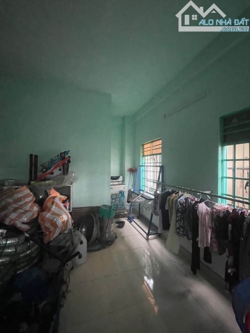 CẦN BÁN NHANH NHÀ 3 TẦNG GÓC 2MT ĐƯỜNG NGUYỄN CÔNG TRIỀU - DT 111M2 - GIÁ 7,X TỶ - 2