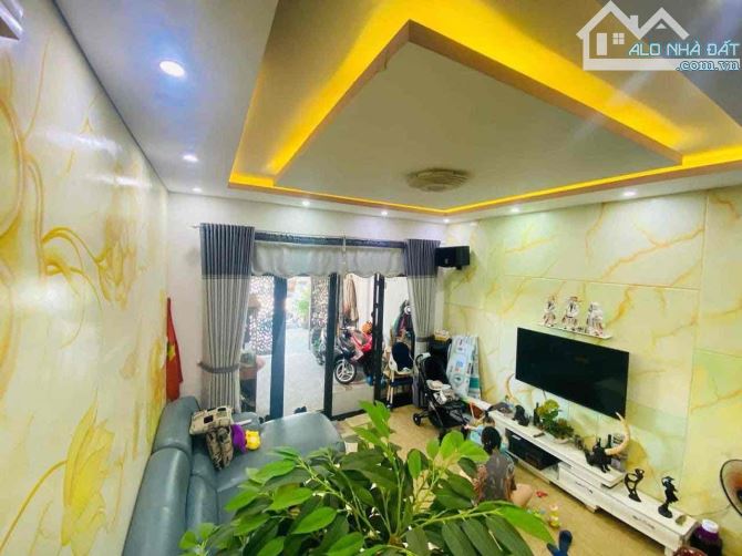 🏡SIÊU PHẨM 3 TẦNG MÊ LỆCH- NỘI THẤT SANG XỊN - SÁT LÔ GÓC KINH DOANH TỐT - TRUNG TÂM TP - 2