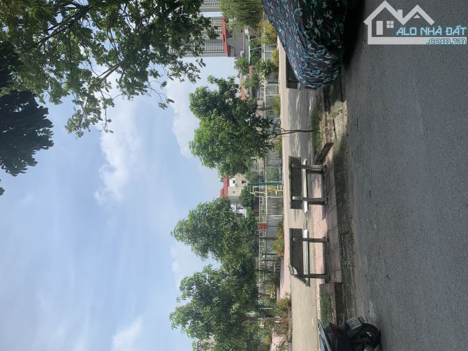 bán nhà MP ngô đình mẫn, 50m2, mt 5m, 5t, vỉa hè 5m, đường 10m, view hồ, chỉ 16.8 tỉ - 2