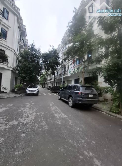 Bán LK Luxyry Kiến Hưng 6 tầng 4 PN, thang máy, VH Kinh doanh. 74m2, giá 21.9 tỷ còn TL. - 2