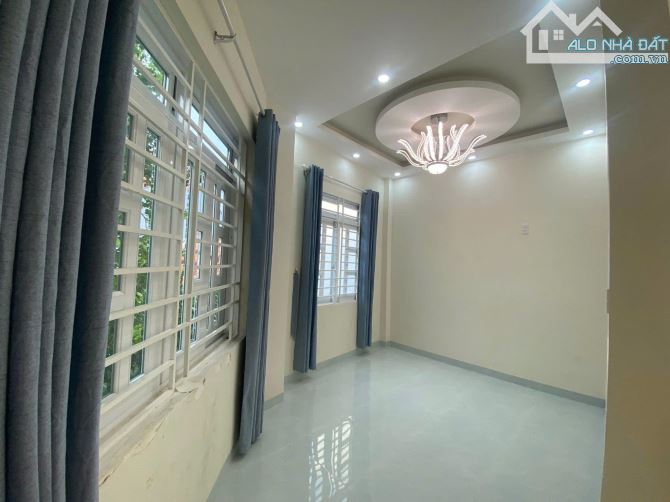 🏡 BÁN NHÀ ĐẸP GẦN BIỂN – 1 TRỆT 2 LẦU 1 TUM – HẺM Ô TÔ PHAN CHU TRINH – NGANG KHỦNG 9.6M! - 2