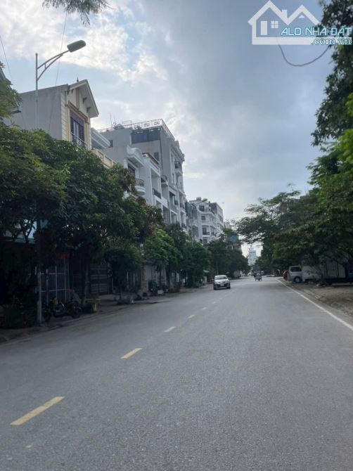 😁😁 Phạm Ngũ Lão. Khả Lễ . P Võ Cường, Bắc Ninh nhìn vườn hoa cần bán. Vị trí siêu VIP - 2