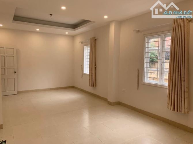 Bán BIỆT THỰ Đội Cấn - BA MẶT THOÁNG - Ô TÔ CON VÀO NHÀ - 85m x 4 tầng mt 5.8m Giá 14tỷ. - 2