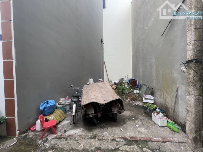 Bán đất Yên Nghĩa, Hà Đông, 43m2, mặt tiền rộng hơn 4m, đường rộng, trung tâm, chỉ 2.X tỷ - 2