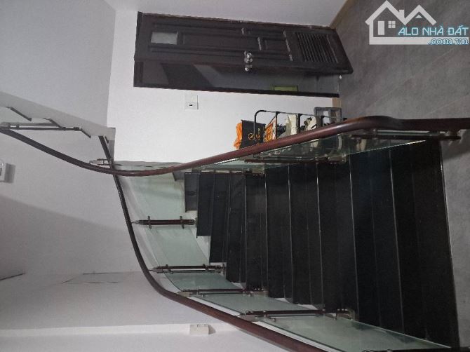 Căn hộ dịch vụ 4 tầng ngang 8m 169m2, mặt tiền đường số 17 Tân Thuận Tây Q7 chỉ 27.5 tỷ - 2