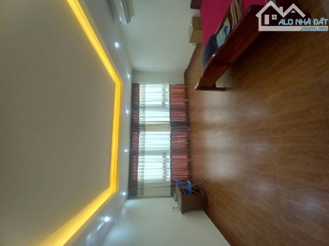 Bán nhà mặt phố Ngô Gia Tự 80m2- 6 tầng-mt5.5m- 25 tỷ, thang máy, kinh doanh sầm uất - 2
