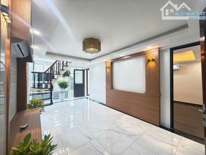 Bán gấp Z10 Tập Thể Bách Khoa, Tạ Quang Bửu, Hai Bà Trưng. 120m2 - 4 PN. 4,25tỷ - 2