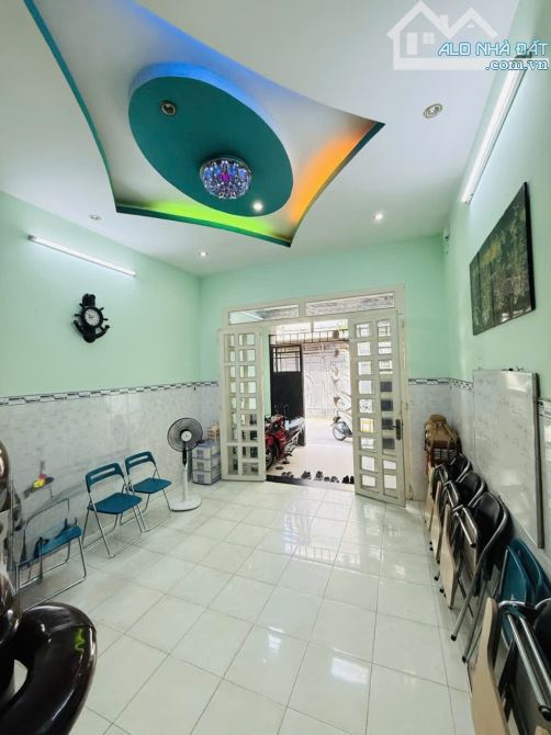 Siêu Phẩm Nguyễn Hữu Tiến Tân Phú hẻm xe hơi 1 sẹc 52m2,3Tầng 3 pn Nhỉnh 5 tỷ - 2