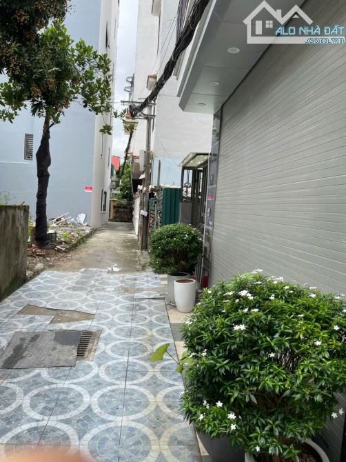 RẺ NHẤT PHÚC LỢi  NHÀ ĐẸP - MẶT TIỀN RỘNG -GẦN TRƯỜNG, CHỢ, TRUNG TÂM - TẶNG NỘI THẤT - 2