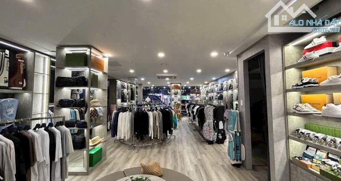 Bán căn góc 2 mặt tiền đường Nguyễn Thiện Thuật có dòng tiền cho thuê 145 triệu/ tháng - 2