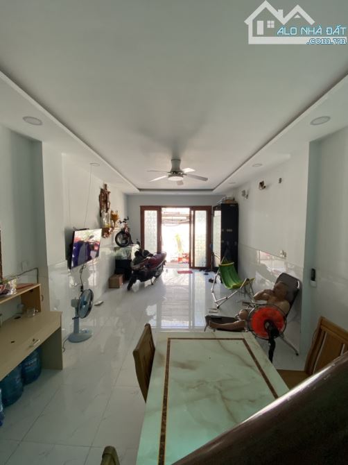 Bán nhà 2 tầng phường Bình Thuận (xe hơi đỗ cửa); 4x12m; không quy hoạch; hoàn công đủ - 1
