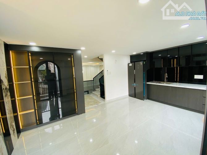 Bán nhà 1/ Phan Huy Ích ph12 DT:5,5x15 3 lầu 4pn, giá :7,2 tỷ TL - 2