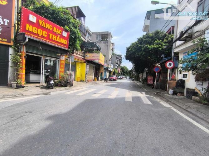ĐỨC GIANG,LONG BIÊN 13tỷ 70m NGÕ Ô TÔ,VỈA HÈ KINH DOANH CHO THUÊ - 2