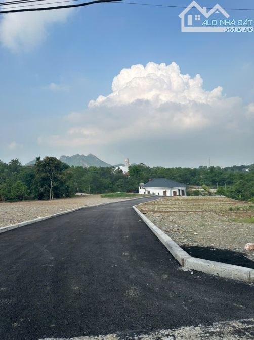 CHỈ 1,x TỶ CÓ NGAY LÔ ĐẤT CÓ DT 139m2 VỊ TRÍ ĐẸP SÁT KCN NHUẬN TRẠCH CÁCH TRỤC CHÍNH 700m - 2