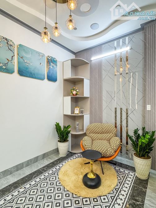 NHÀ TRỤC CHÍNH HẺM LIÊN TỔ 3-4 NGUYỄN VĂN CỪ CÓ SÂN ĐỖ Ô TÔ - 26