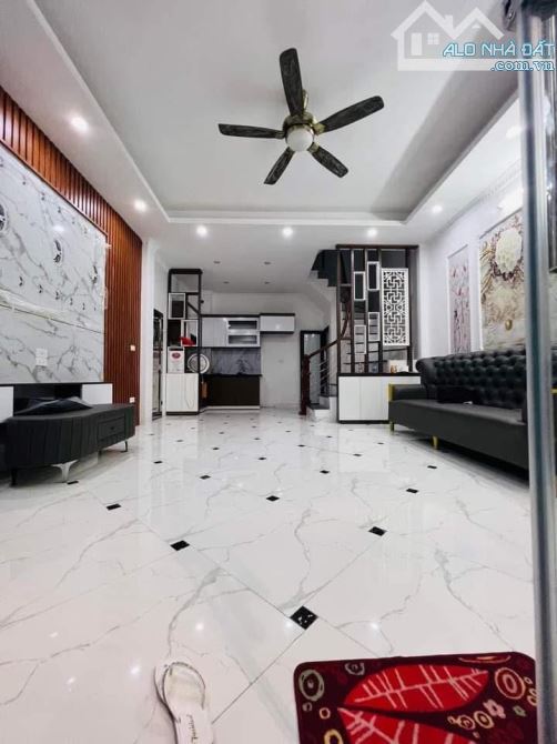 • Gia Đình Cần Xoay Vốn Việc Khác – Bán Trong Tháng - 3