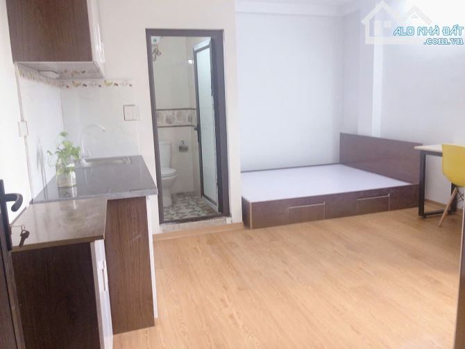 CẦU GIẤY - Toà CHDV 121m2, 7 tầng, MT 10m - 30phòng full đồ - Gần phố - Giá hời - 3