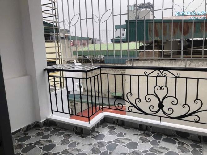 GẦN TTTM THANH TRÌ, NHÀ DÂN XÂY, NGÕ NÔNG, LÔ GÓC 10M RA Ô TÔ 34M2 4 TẦNG 5,65 TỶ - 3