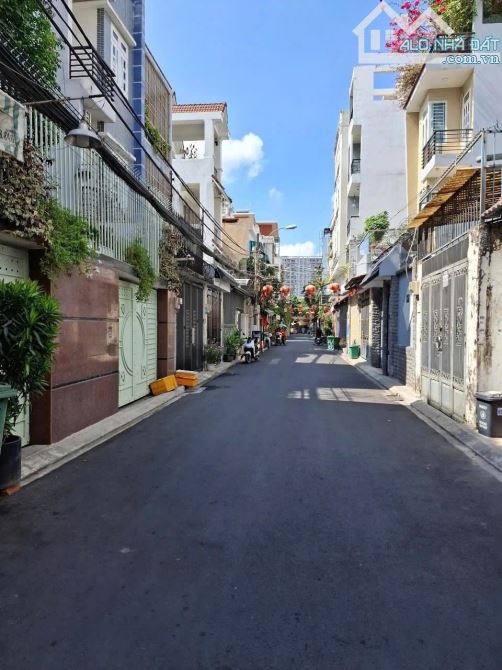 Bán biệt thự đẹp cao cấp đường Văn Chung , Tân Bình, 7,5x20m , 4 tầng , chỉ 26,5 tỷ tl - 3
