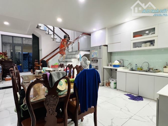 Bán nhà HXH 4 tầng,ngang rộng 5.1m. Nguyễn Ảnh Thủ, Tân Chánh Hiệp, Quận 12, nhỉnh 6 tỷ - 3