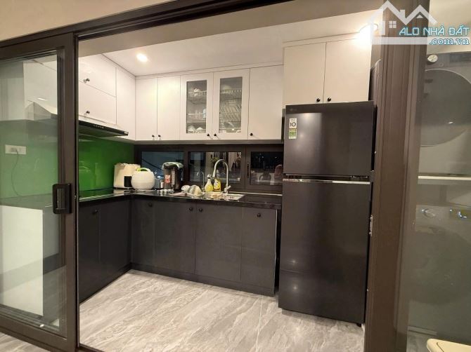 Bán tập thể Phố Thái Thịnh 70m2 - full nội thất - 2 mặt thoáng ở được ngay - 3