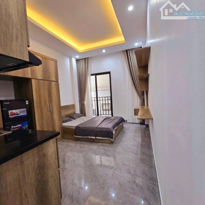 Bán nhà dòng tiền 1.1 tỷ/ năm, Tôn Thất Tùng, DT68m, 9T, mt4.3m, 23.5 tỷ - 3