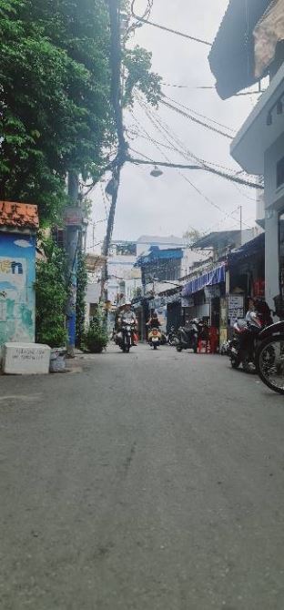 NHÀ CŨ LÔ GÓC KLG - HẺM XE HƠI 6M NGUYỄN SỸ SÁCH THÔNG PHẠM VĂN BẠCH - 2 TẦNG - 70M² - 3