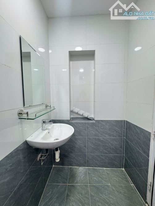 Bán nhà Ngọc Hà Ba Đình, nhà đẹp, sổ đẹp, ở luôn, 30m * 4 tầng, nhỉnh 6 tỷ - 3