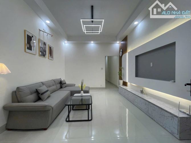 Nhà cấp 4, SHR, full nội thất, đường bê tông 5m, Tân Thạnh Đông, Chỉ 1 tỷ 200. - 3
