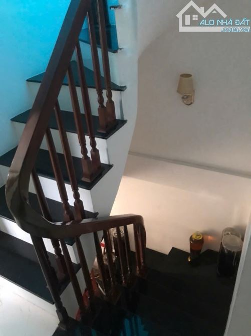 Nhà Lai Xá lô góc ngõ thông 37m2 mặt tiền gần 4m 4 tầng dân xây tặng nội thất 5 tỷ 5 - 3
