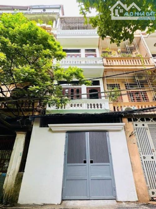 Cần cho thuê nhà Đặng Thùy Trâm, Hoàng Quốc Việt 50m x 4T giá 16.5 triệu, ngõ ô tô - 3