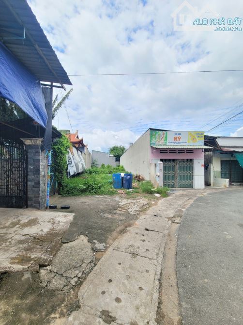 Bán đất 5.6x30m, mặt tiền Hà Huy Giáp p. Đông Hòa gần sân vận động Dĩ An - 3