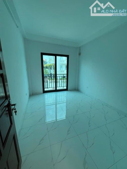 B.Á.N NHÀ GẦN LAI XÁ ,  2 THOÁNG, 40M RA Ô TÔ TRÁNH, XÁCH VALI VỀ SẴN Ở  38M2, 5 TỶ 65 - 3