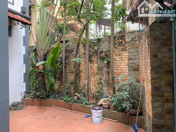 Bán BIỆT THỰ Đội Cấn - BA MẶT THOÁNG - Ô TÔ CON VÀO NHÀ - 85m x 4 tầng mt 5.8m Giá 14tỷ. - 3