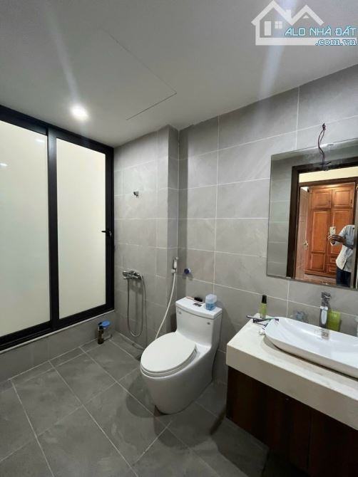 NHÀ DÂN XÂY 5 TẦNG FULL NT , TRỊNH VĂN BÔ , XUÂN PHƯƠNG , Ô TÔ NGỦ TRONG NHÀ - 3