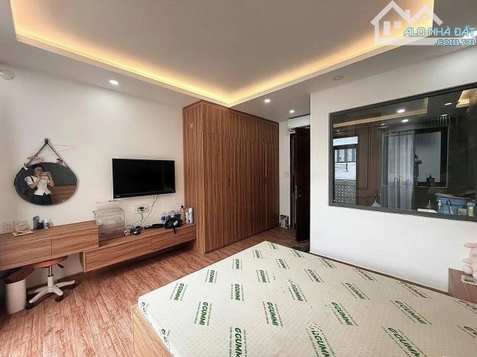 🔥Ô TÔ NGỦ TRONG NHÀ🔥 - 5 TẦNG - CÓ THANG MÁY - 60M2 (4 x 15) - FULL NỘI THẤT - CHỈ 9.xTY - 3
