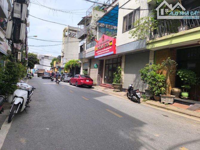 ĐỨC GIANG,LONG BIÊN 13tỷ 70m NGÕ Ô TÔ,VỈA HÈ KINH DOANH CHO THUÊ - 3