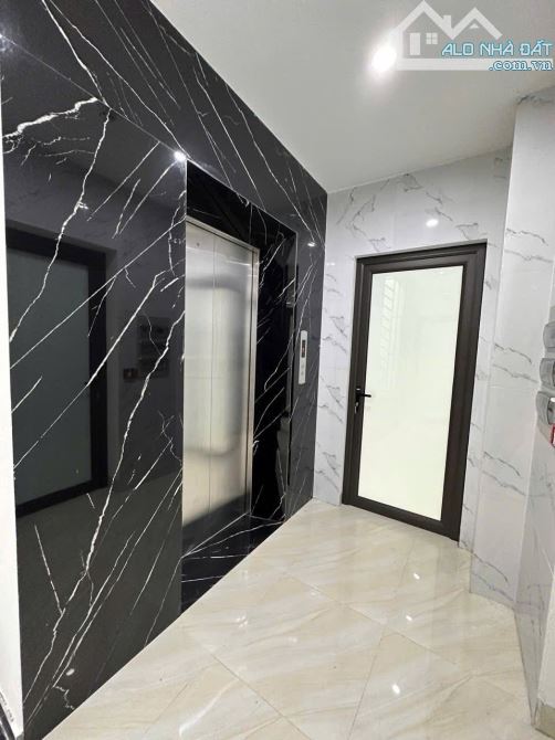 Bán nhà dòng tiền  ô tô tránh, kinh doanh Khúc Thừa Dụ, Cầu Giấy 80m 8 tầng MT 6m 24 tỷ - 4