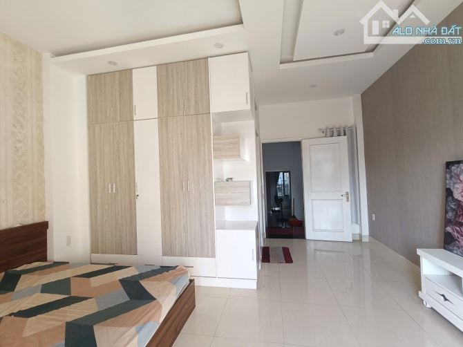 ⸻  BÁN NHÀ MẶT TIỀN NGUYỄN XÍ, LIÊN CHIỂU – NHÀ 4 TẦNG KIÊN CỐ – GIÁ 8.5 TỶ  Vị trí: Nhà - 4