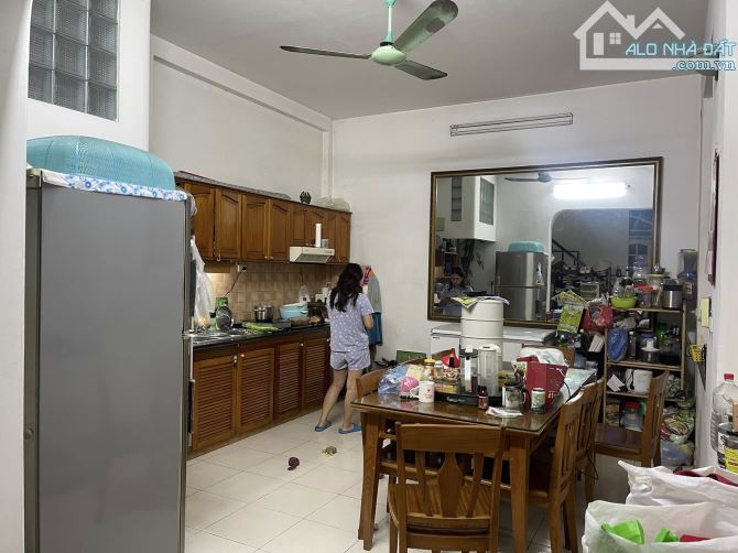 BÁN NHÀ PHÂN LÔ GẦN PHỐ 18 TỶ 50m 5 TẦNG MT 4,3m VỈA HÈ Ô TÔ TRÁNH HỒNG HÀ BA ĐÌNH - 4